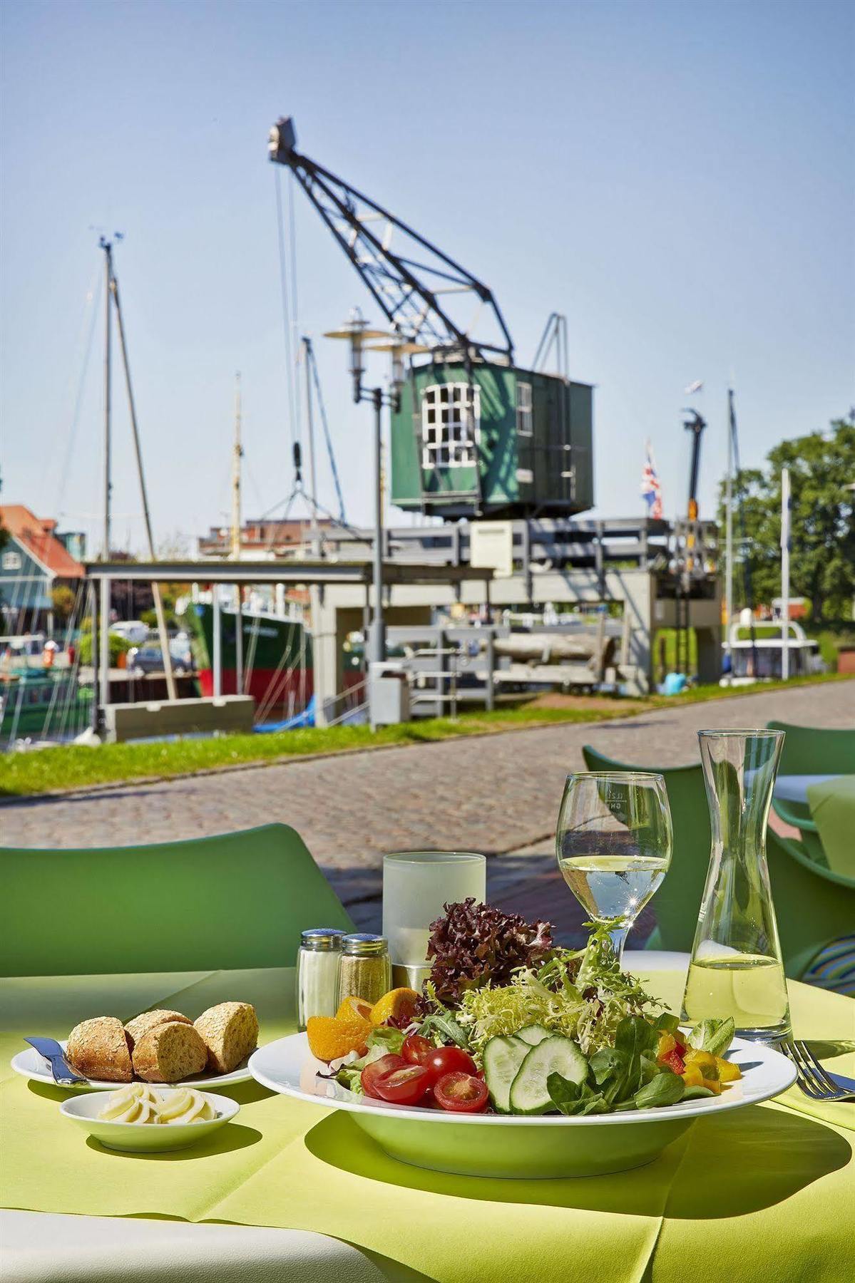Stadthafen 3* Stade